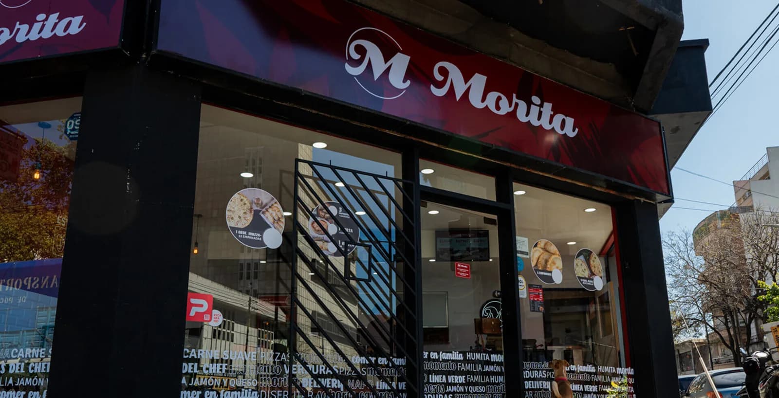 Frente de un local Morita
